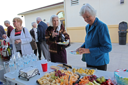 Kathy-Junker-farewell-2011Nov-008